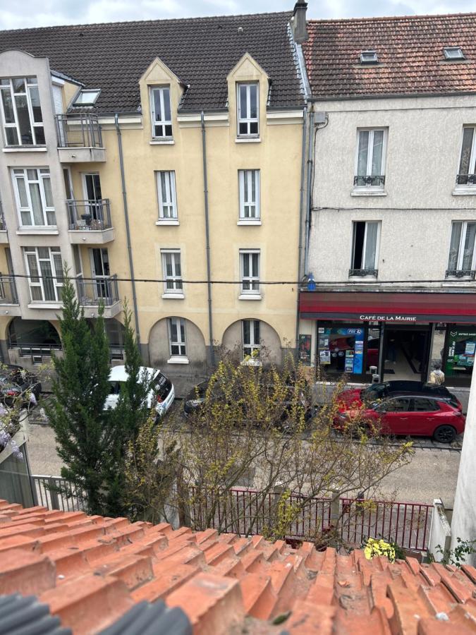 F3 Au Grenier D'Une Maison Massy  Εξωτερικό φωτογραφία